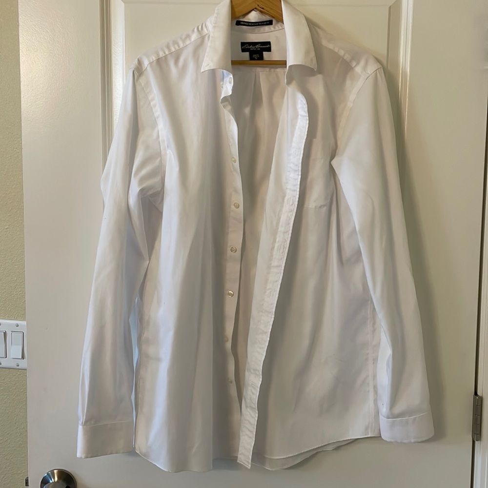 Eddie Bauer Wrinkle Resistant Button Up